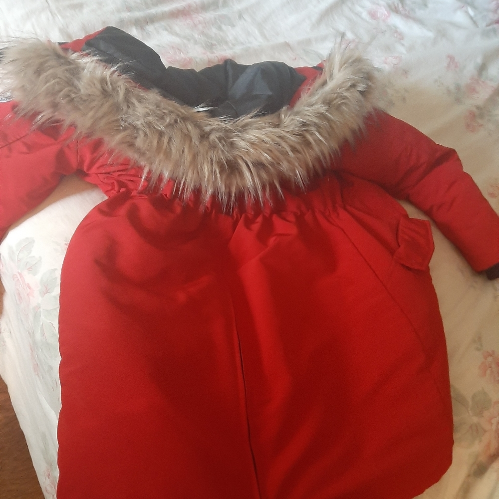 Red Parka - Picture 8 of 8